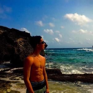 Meet your Posher, Anthony